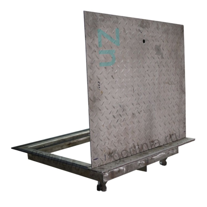 Рифленый с рифленой крышкой из оцинкованной стали